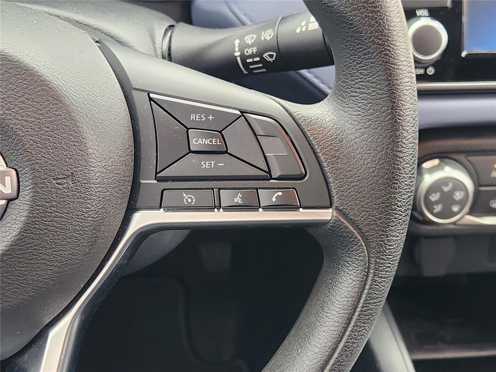 2024 Nissan Versa 1.6 SV