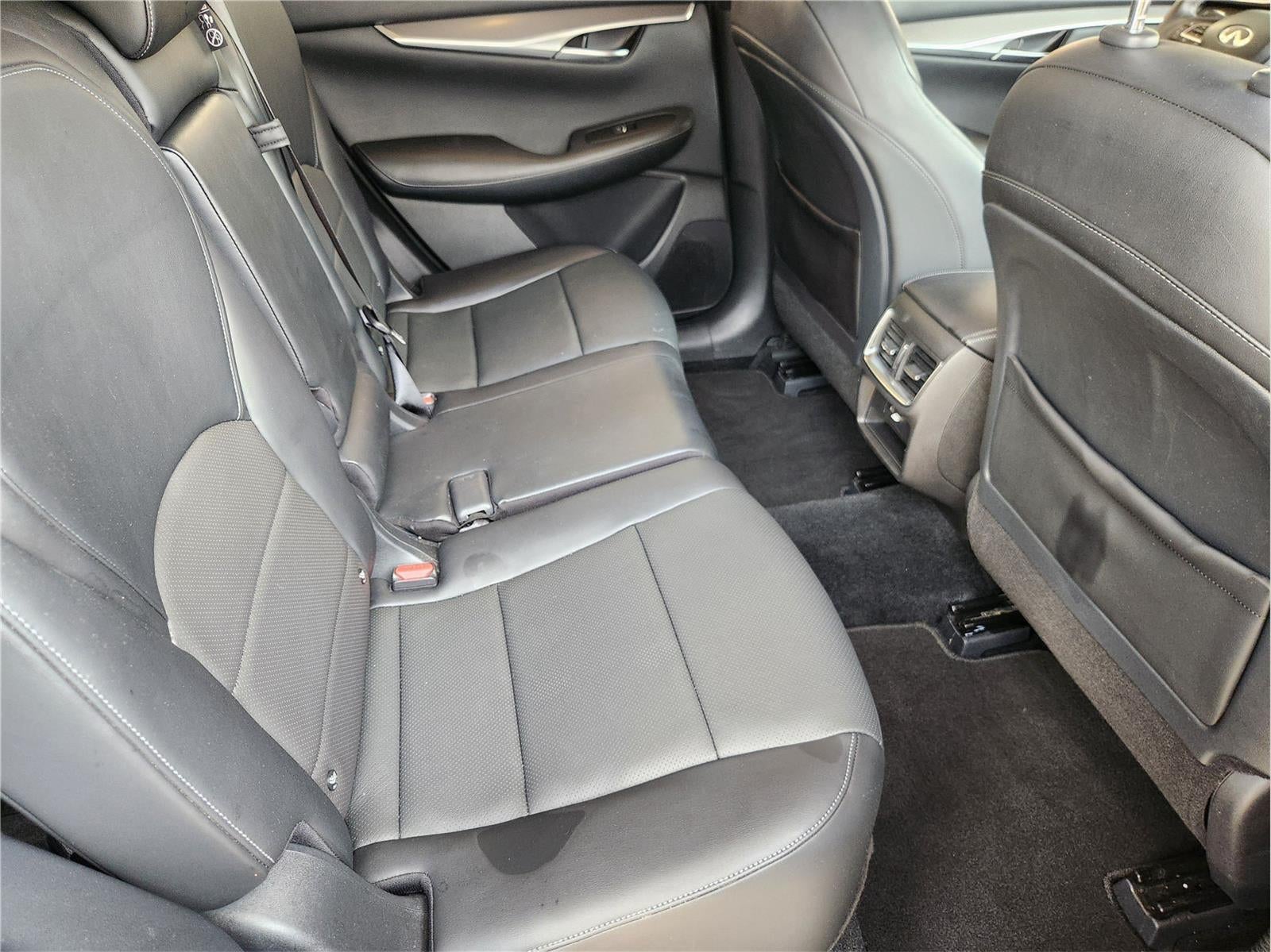 2022 INFINITI QX50 LUXE