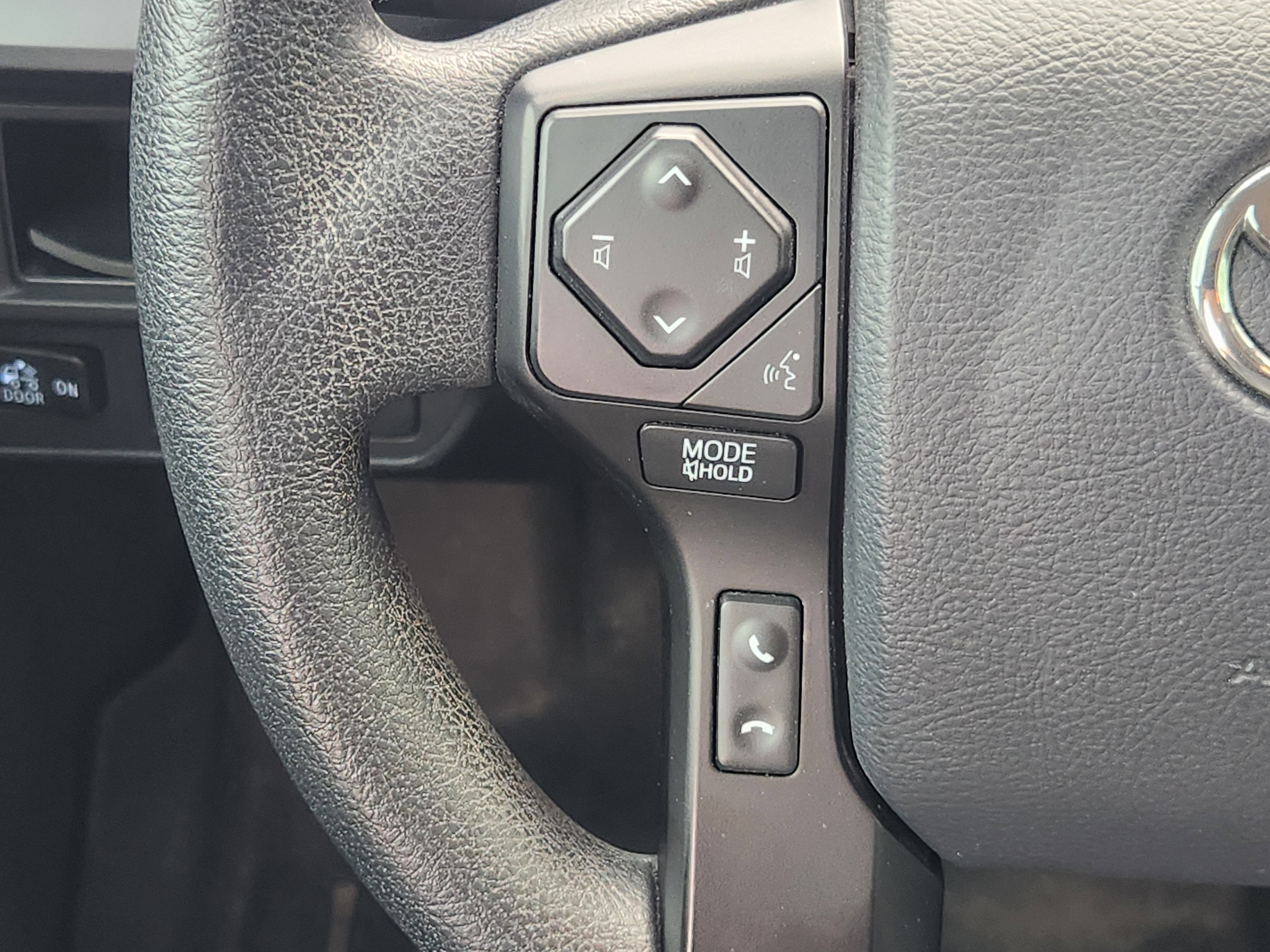 2017 Toyota Tacoma SR