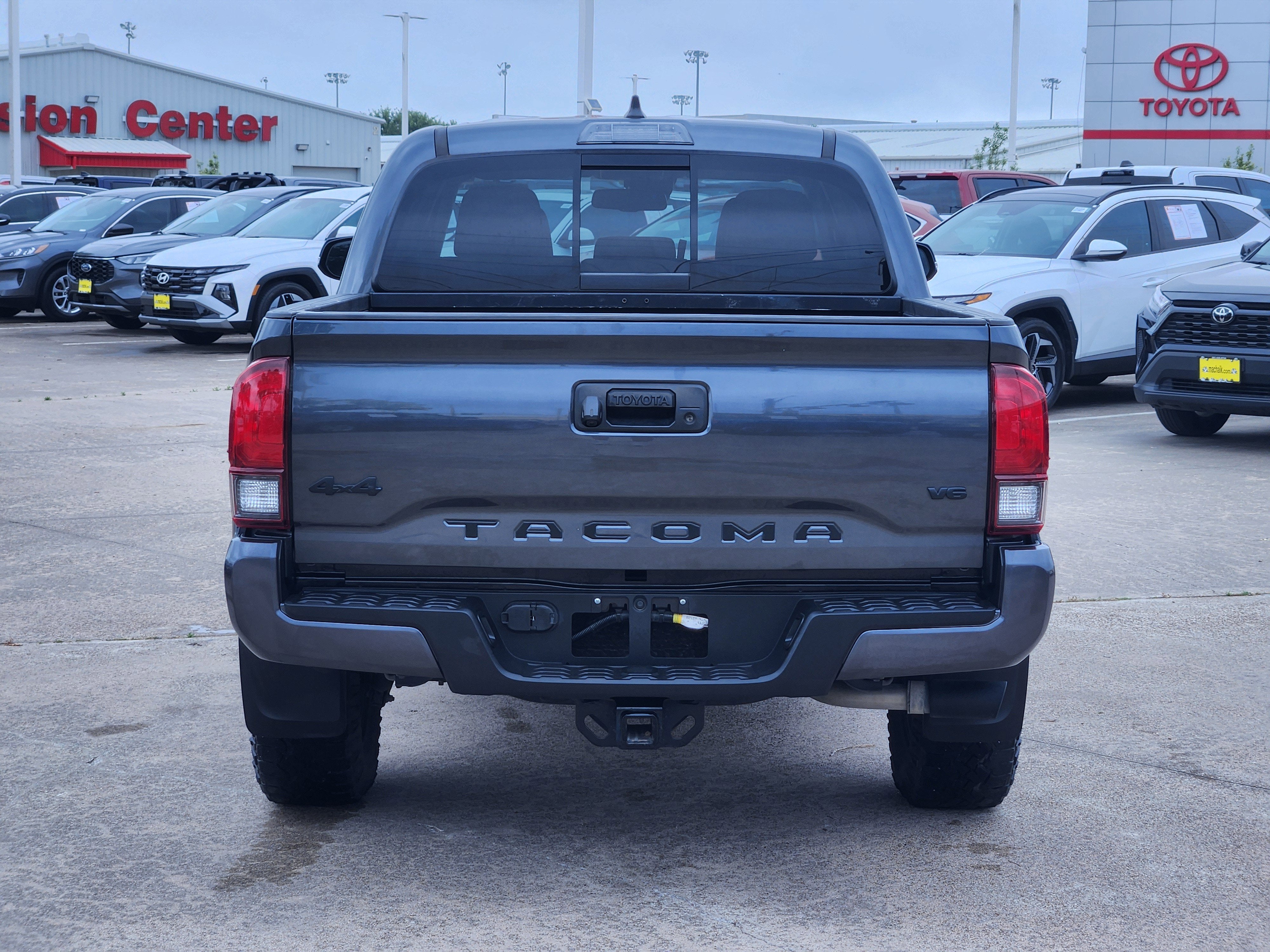 2022 Toyota Tacoma SR5 V6