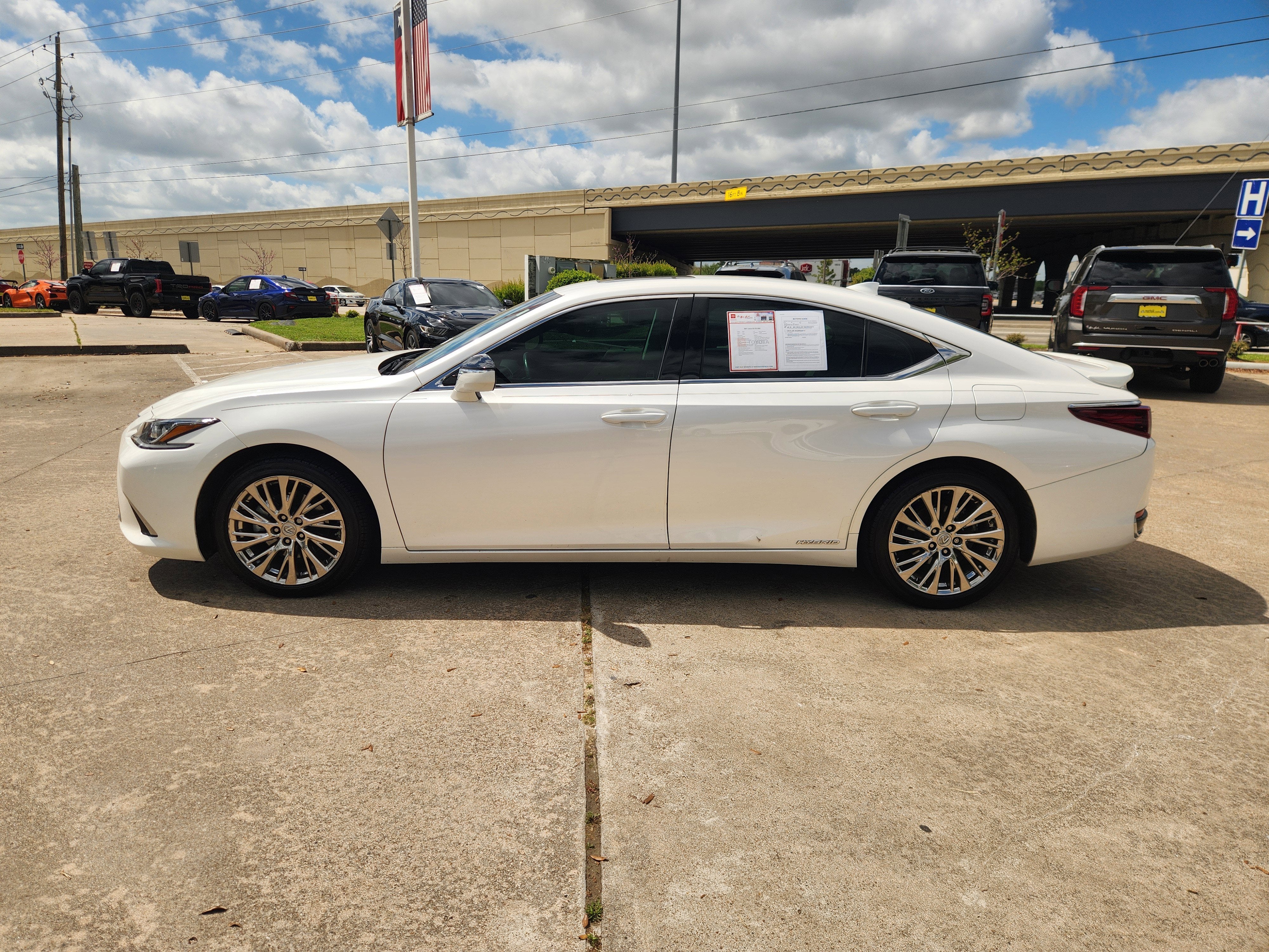2021 Lexus ES 300h