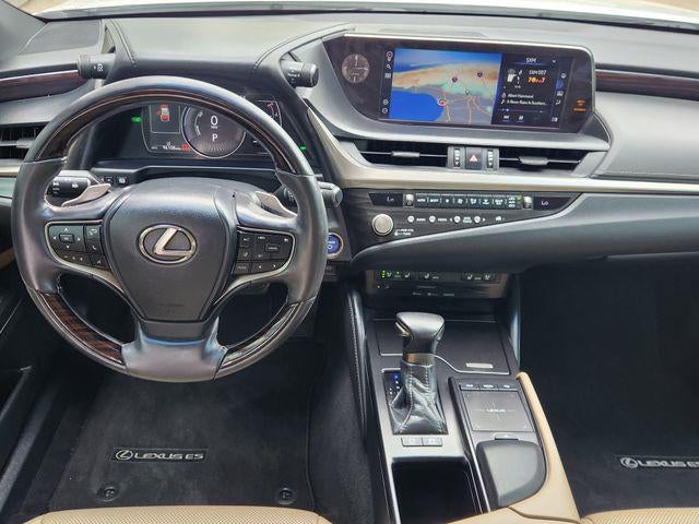 2021 Lexus ES 300h