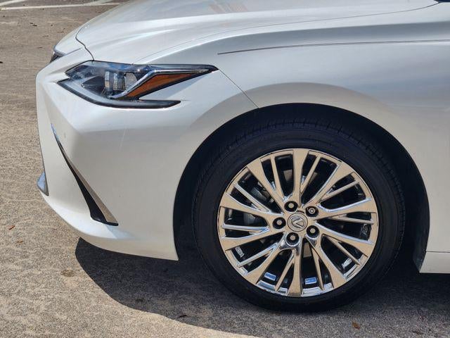 2021 Lexus ES 300h