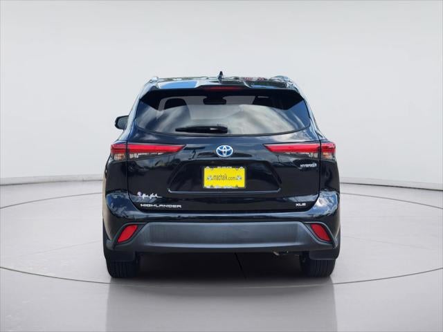 2023 Toyota Highlander Hybrid XLE
