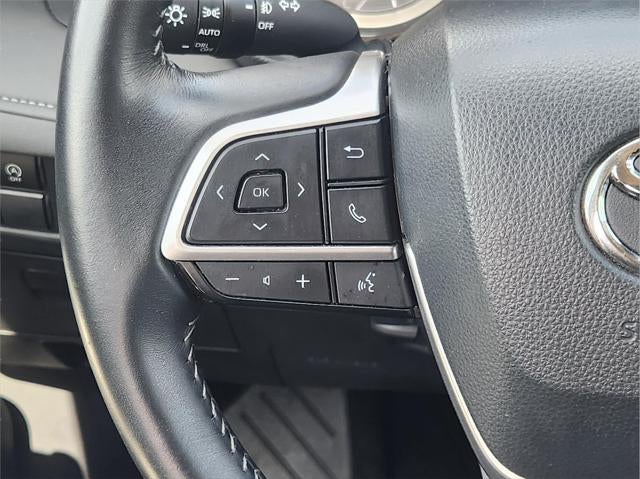 2025 Toyota Highlander LE