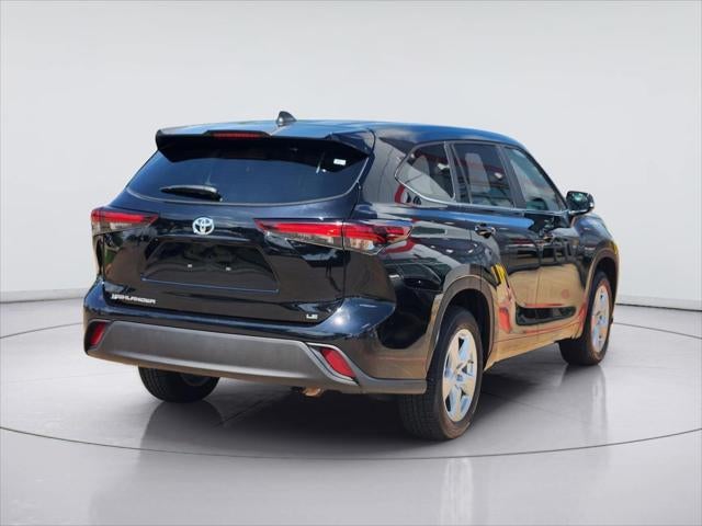 2025 Toyota Highlander LE