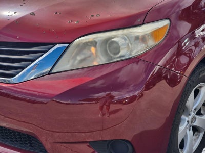 2011 Toyota Sienna LE 8-Passenger