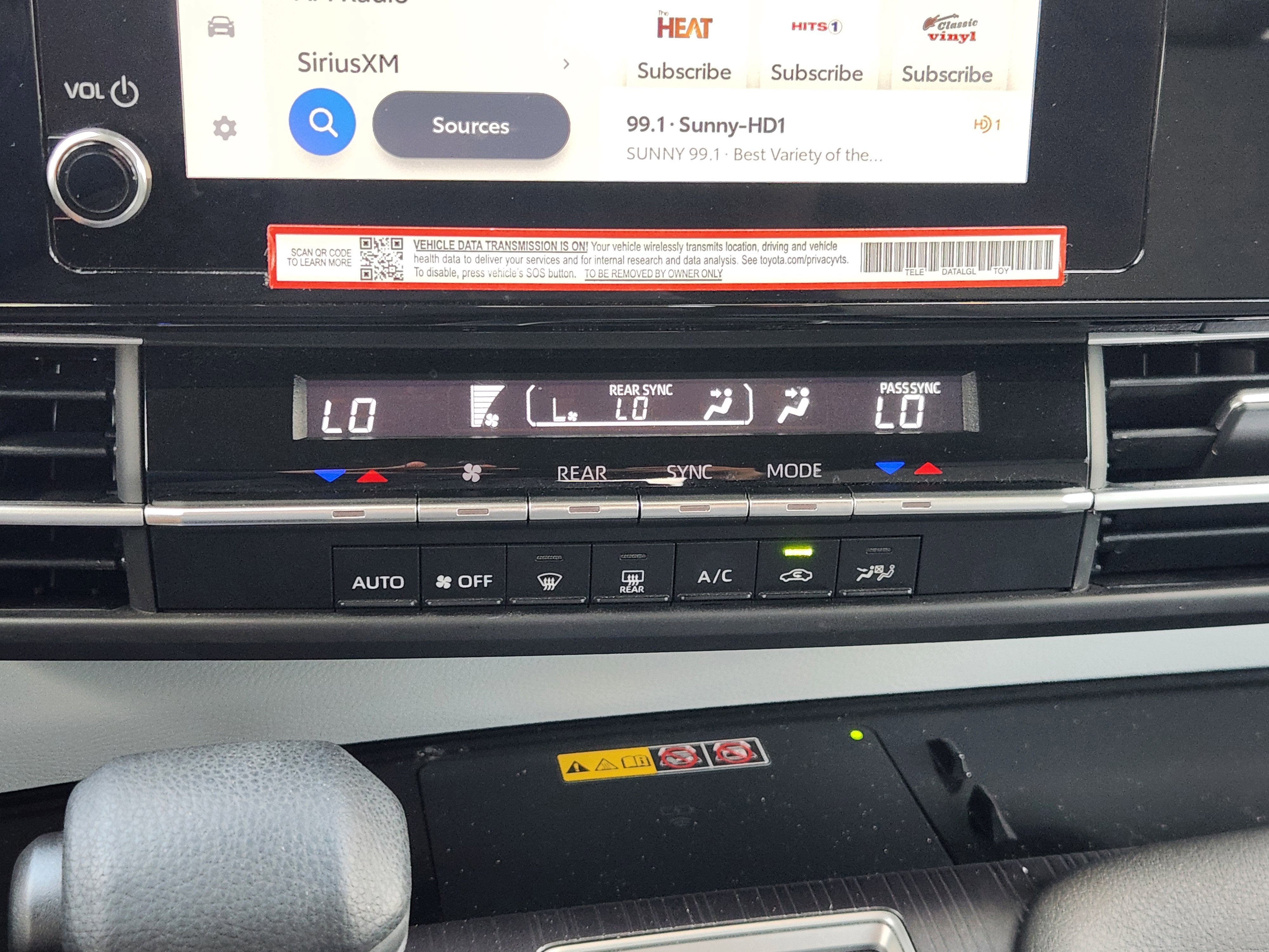 2025 Toyota Sienna LE 8 Passenger