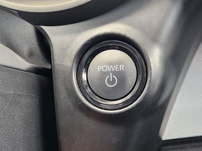 2025 Toyota Sienna LE 8 Passenger