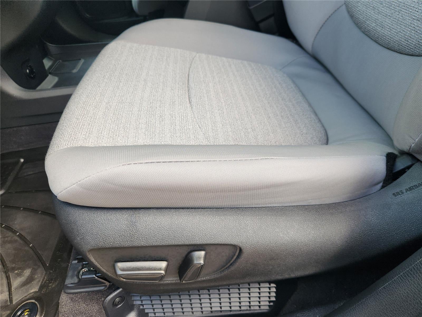 2025 Toyota Sienna LE 8 Passenger