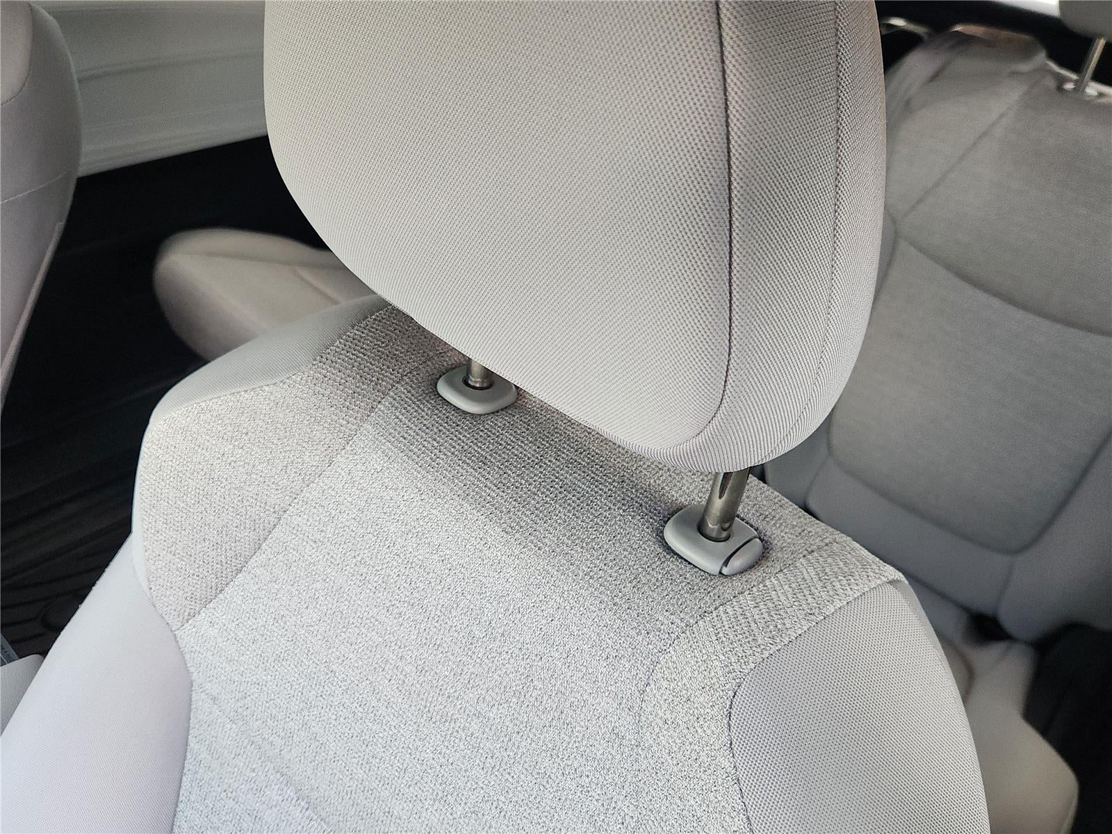 2025 Toyota Sienna LE 8 Passenger