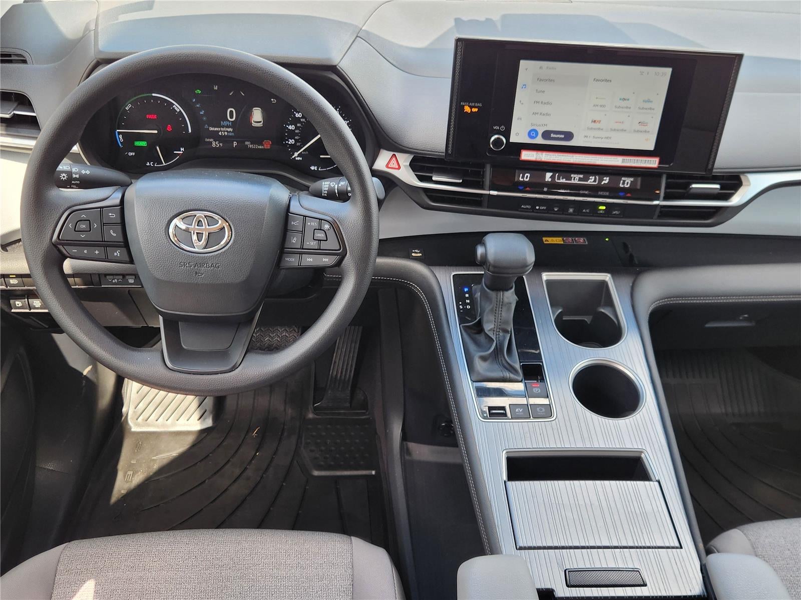 2025 Toyota Sienna LE 8 Passenger
