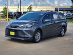 2025 Toyota Sienna LE 8 Passenger