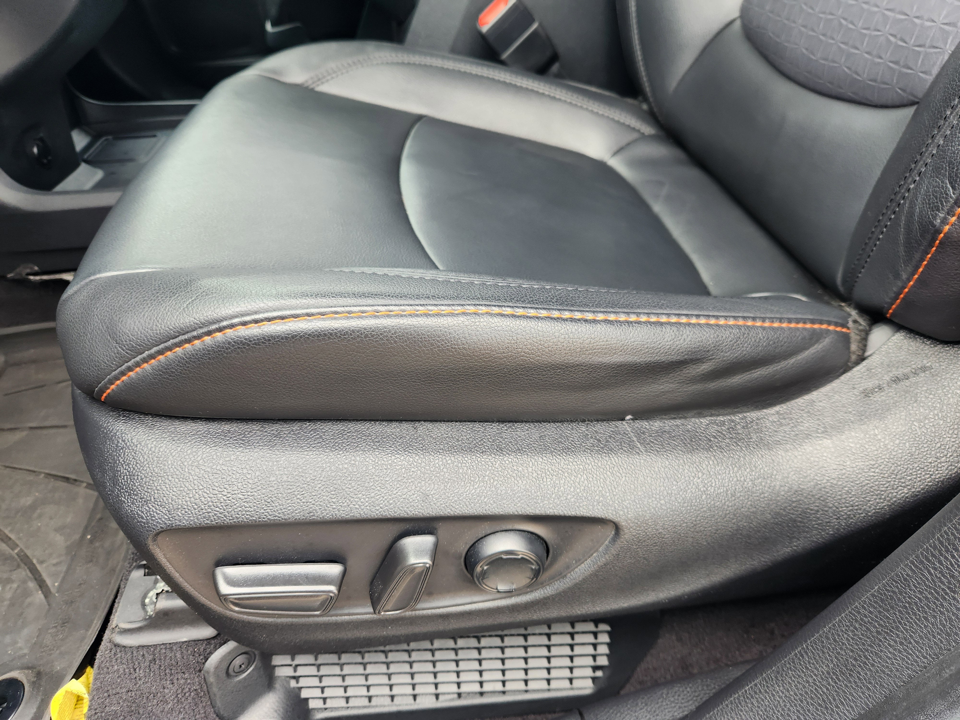 2022 Toyota Sienna XSE 7 Passenger