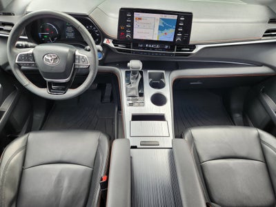 2022 Toyota Sienna XSE 7 Passenger