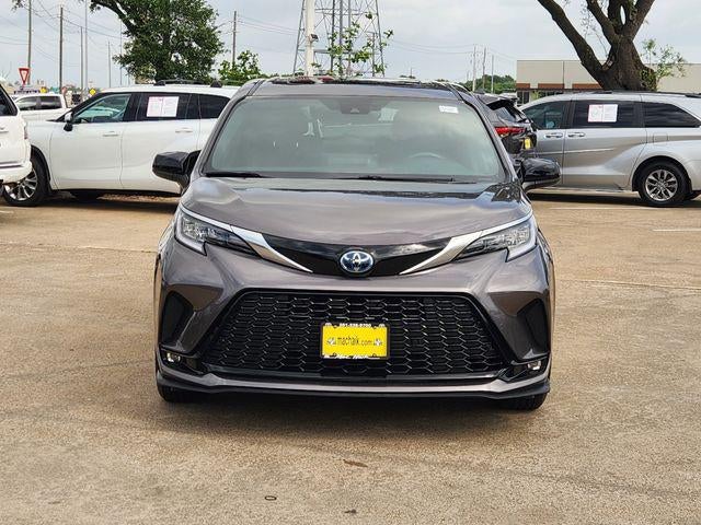 2022 Toyota Sienna XSE 7 Passenger