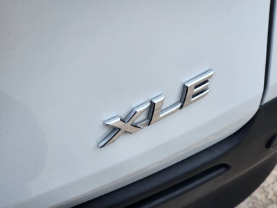 2025 Toyota Sienna XLE 8 Passenger