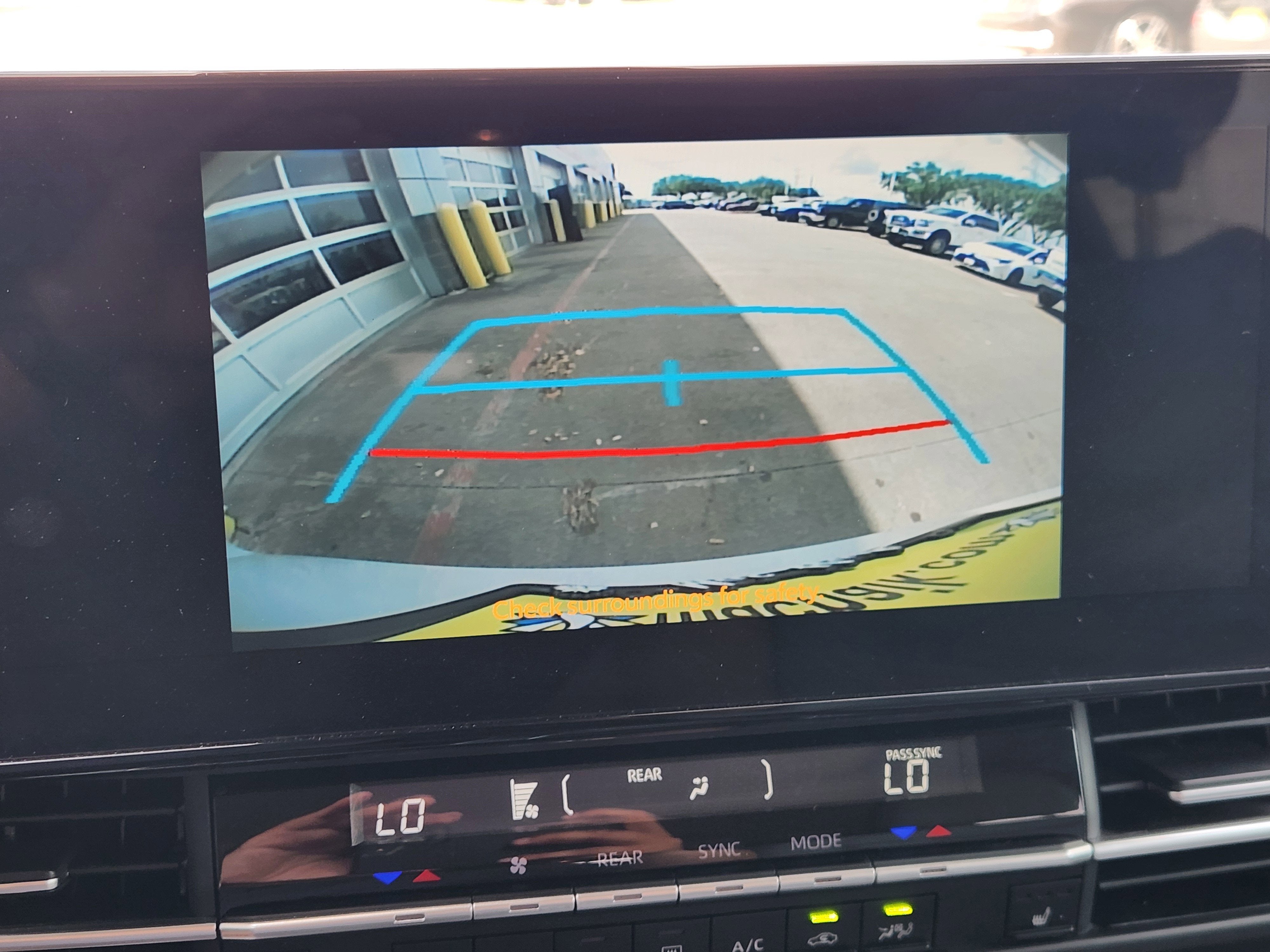 2025 Toyota Sienna XLE 8 Passenger