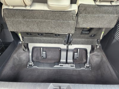2025 Toyota Sienna XLE 8 Passenger