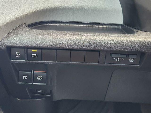 2025 Toyota Sienna XLE 8 Passenger