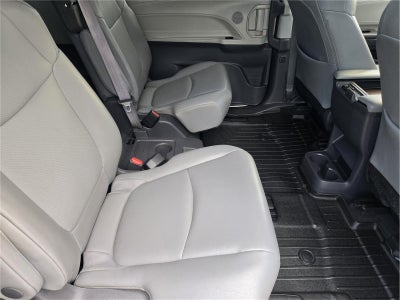2021 Toyota Sienna HV Base