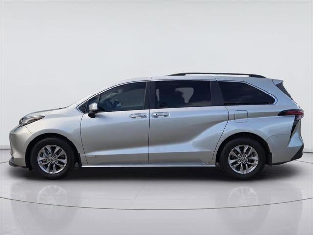 2021 Toyota Sienna HV Base