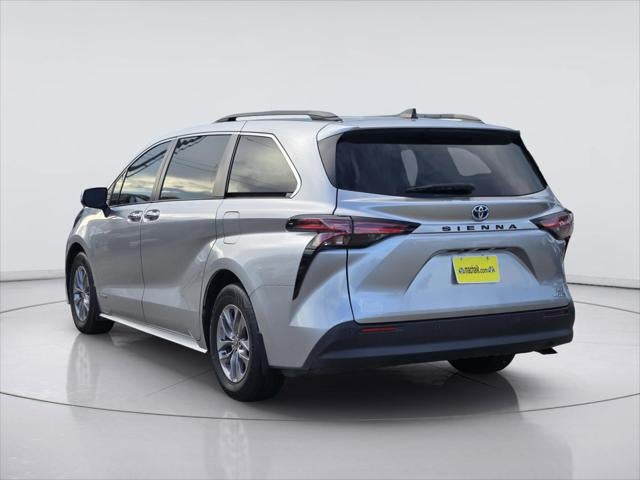 2021 Toyota Sienna HV Base