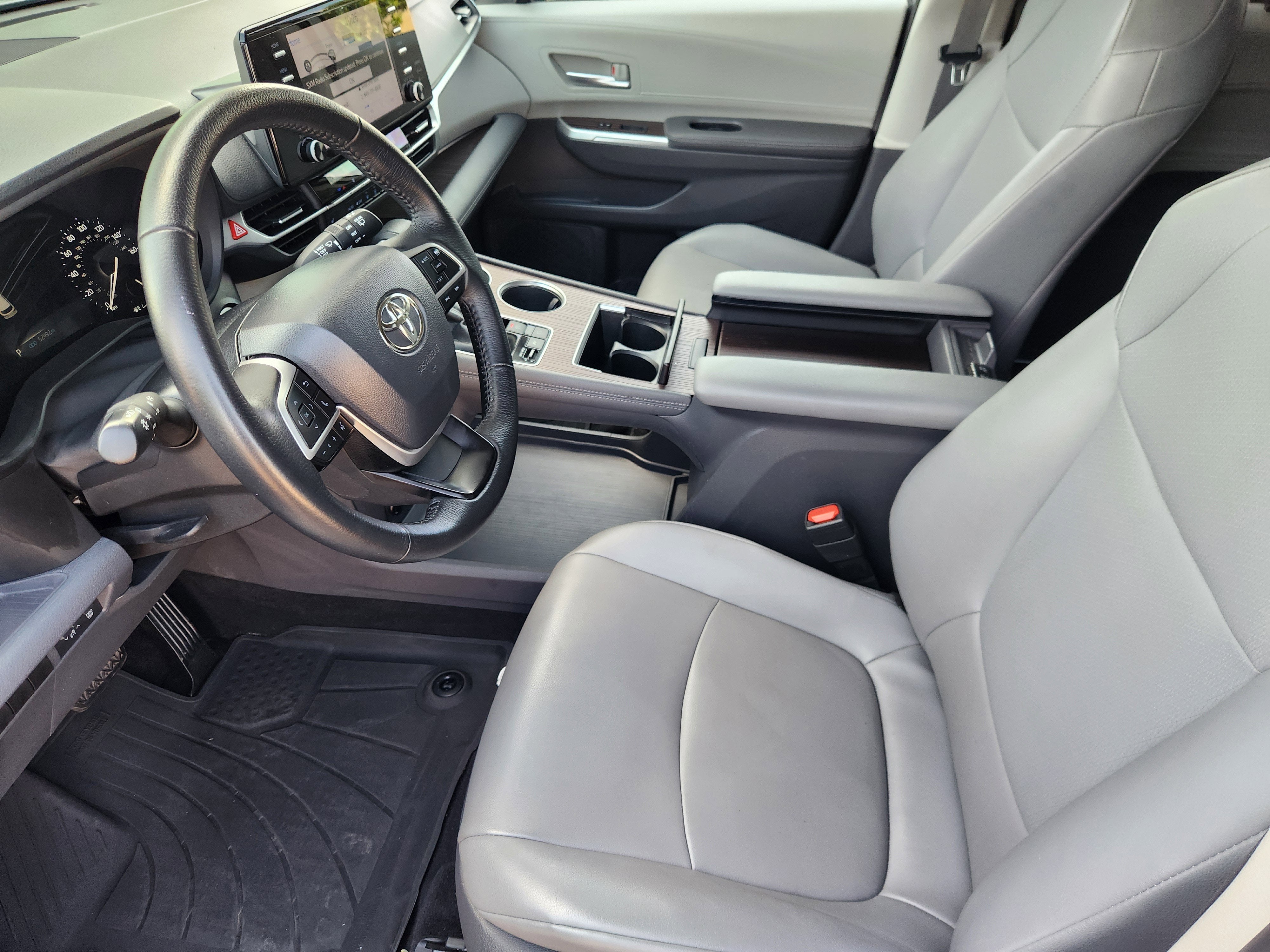 2021 Toyota Sienna XLE 7 Passenger
