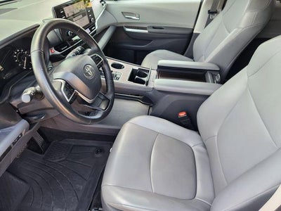 2021 Toyota Sienna XLE 7 Passenger