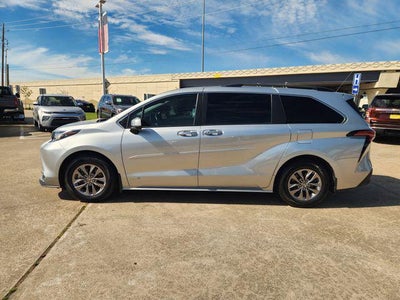 2021 Toyota Sienna XLE 7 Passenger