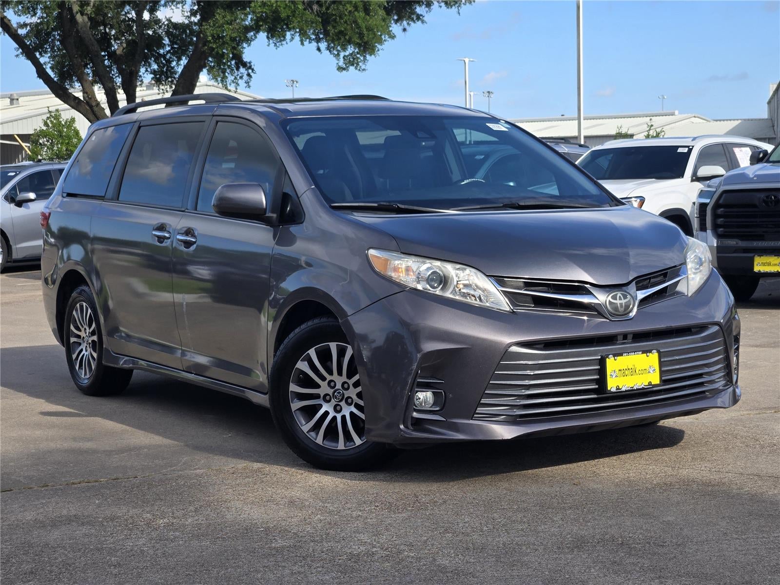 2018 Toyota Sienna XLE