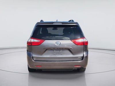 2018 Toyota Sienna XLE 8-Passenger