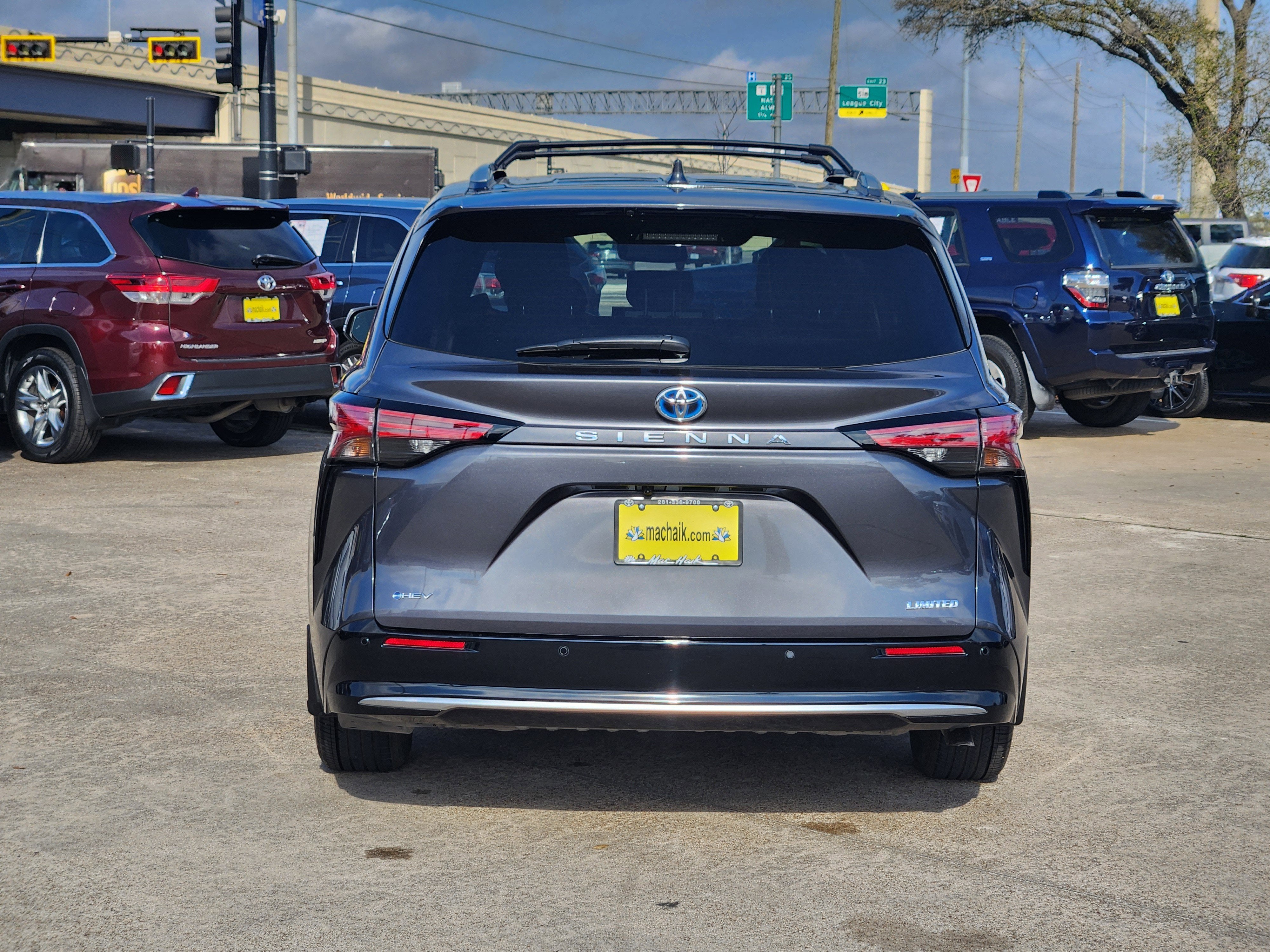 2025 Toyota Sienna Limited 7 Passenger