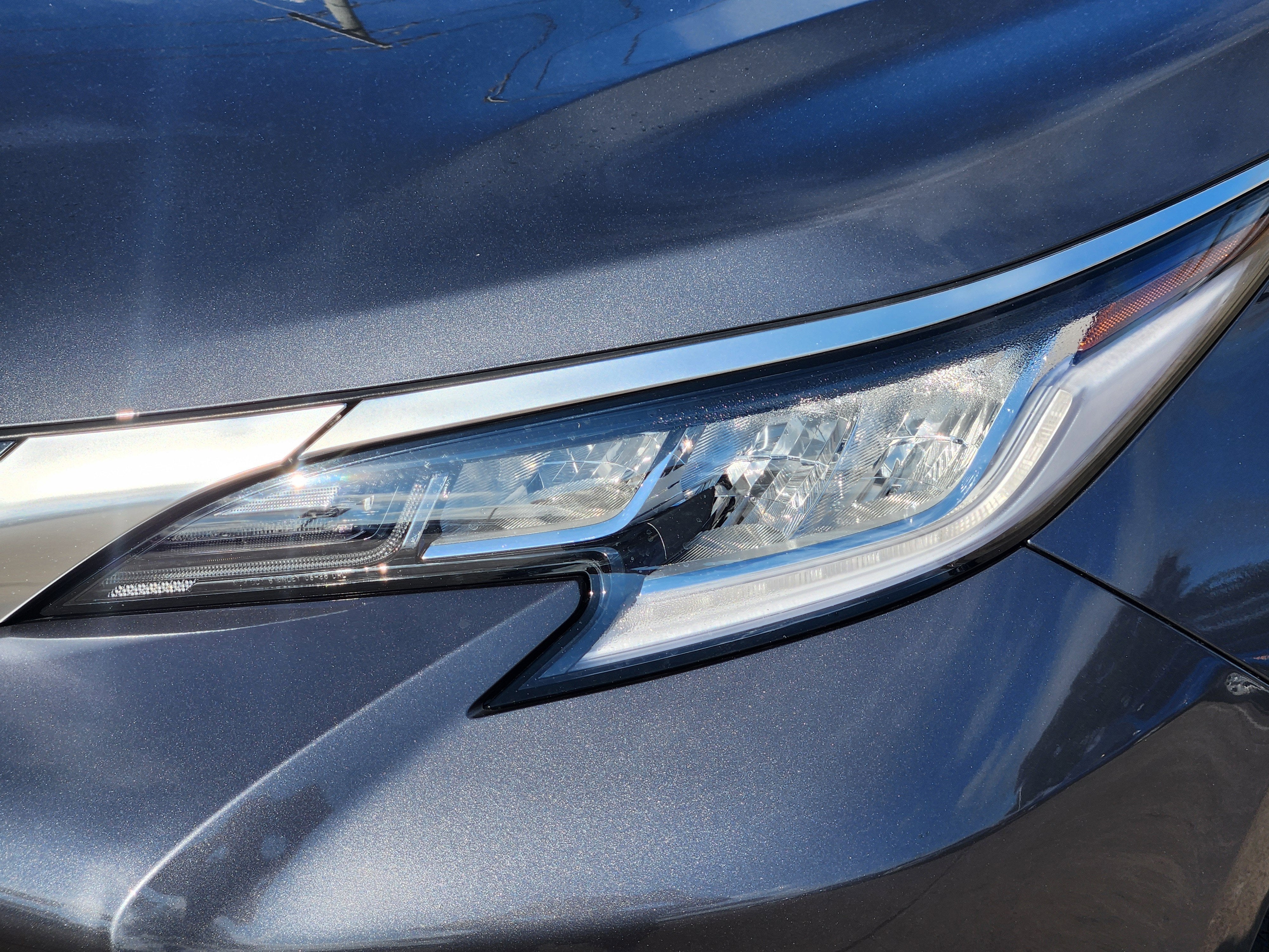 2025 Toyota Sienna Limited 7 Passenger