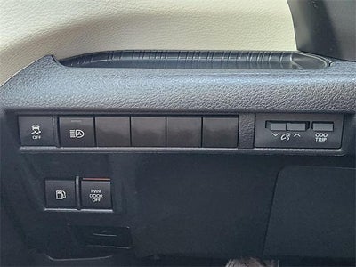 2025 Toyota Sienna Limited 7 Passenger