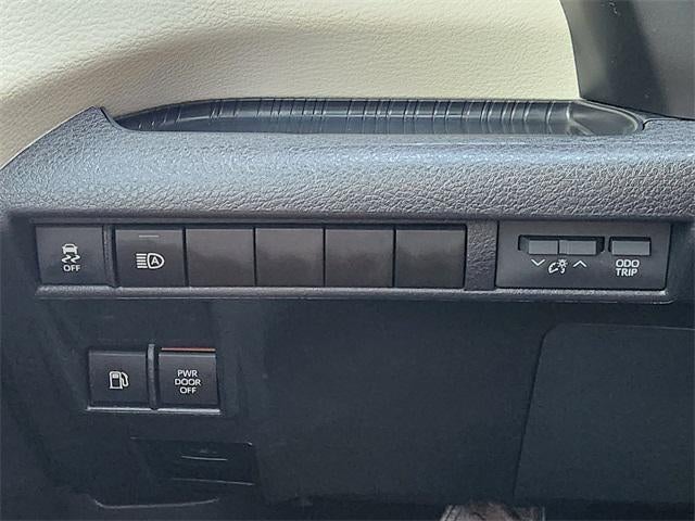 2025 Toyota Sienna Limited 7 Passenger