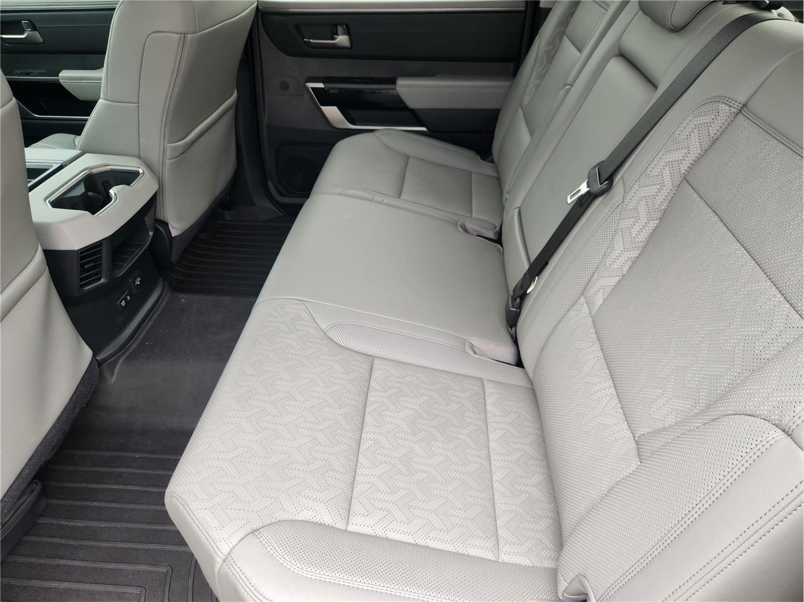 2023 Toyota Tundra Limited HV