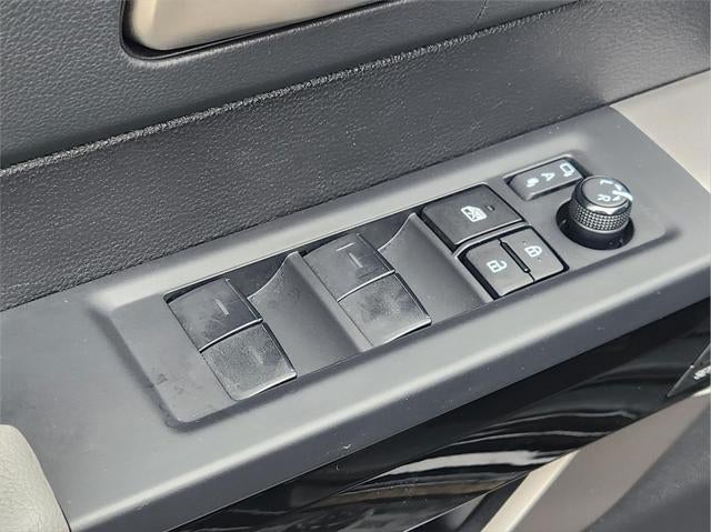 2023 Toyota Tundra Limited HV