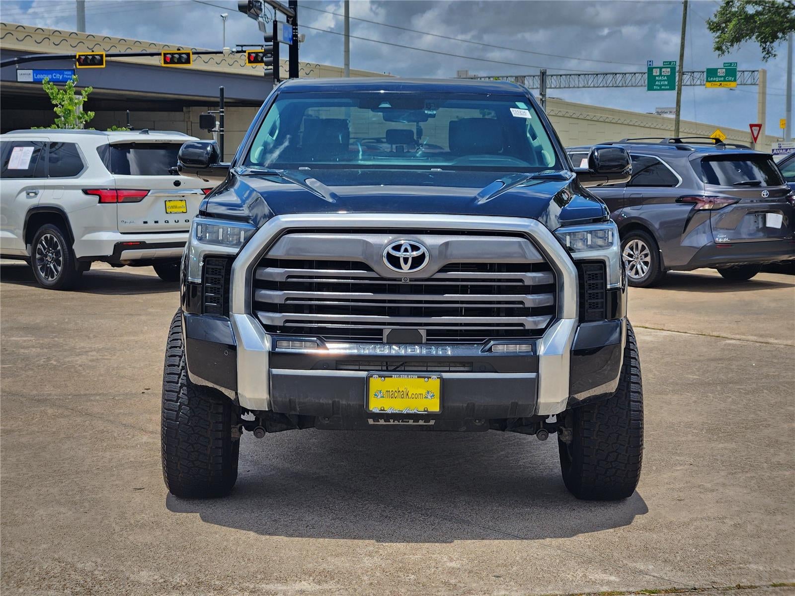 2023 Toyota Tundra Limited HV
