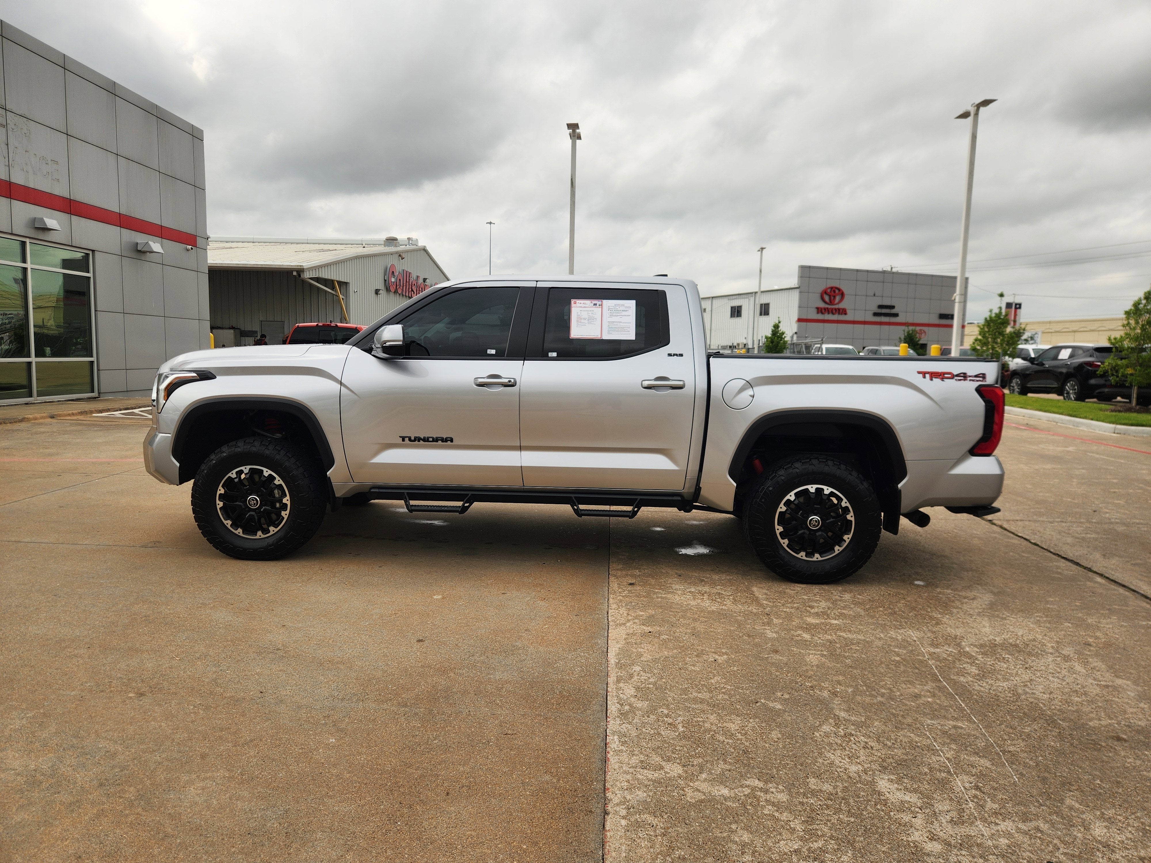 2024 Toyota Tundra SR5