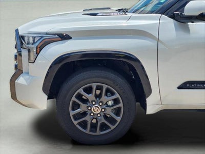 2023 Toyota Tundra Platinum HV