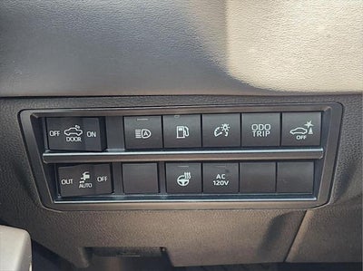 2023 Toyota Tundra Platinum HV