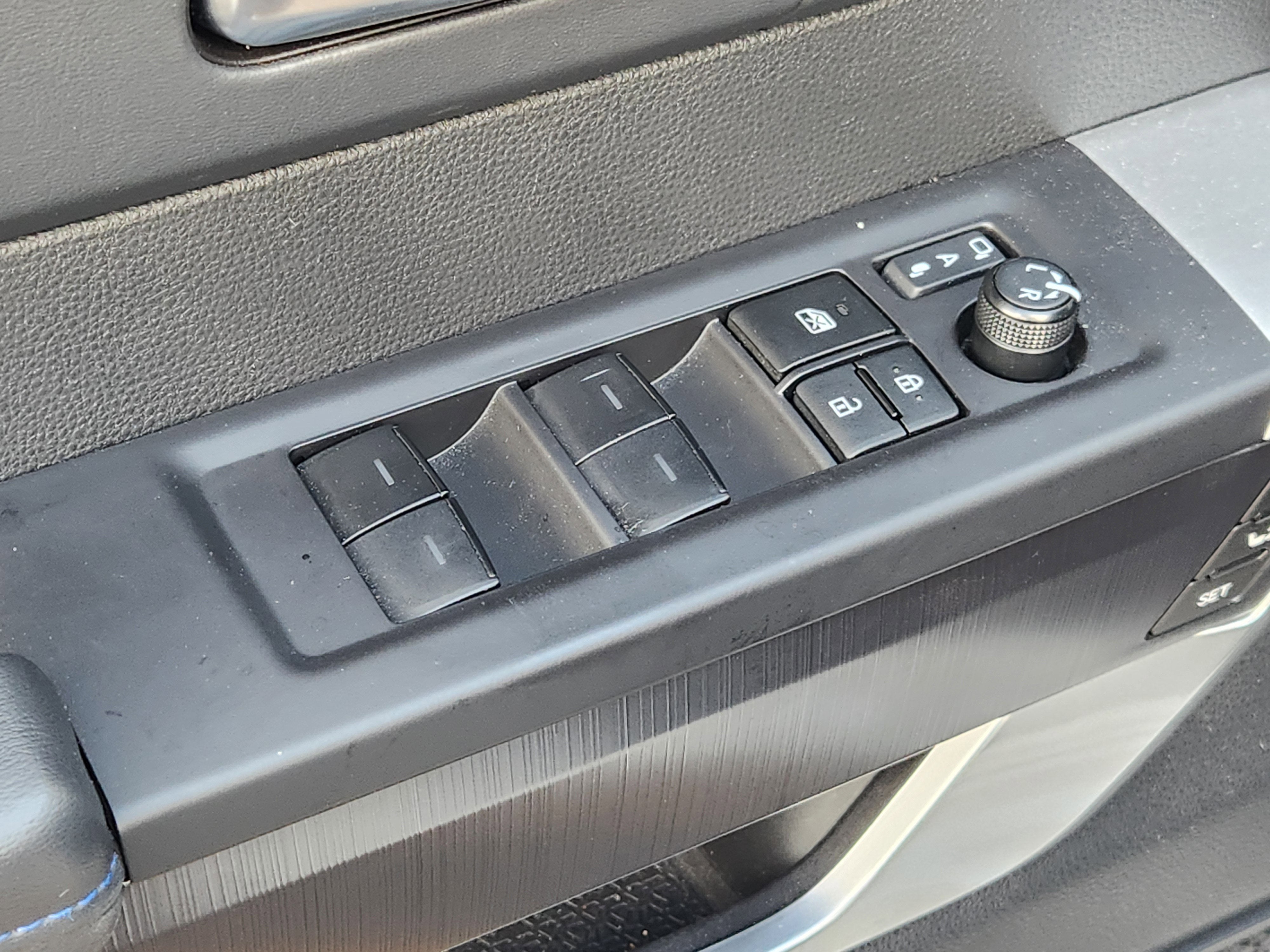 2024 Toyota Tundra Hybrid Platinum