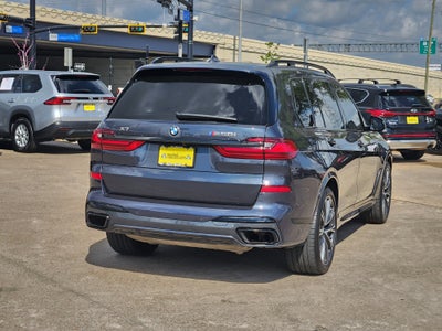 2022 BMW X7 M50i