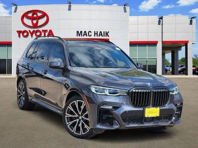 2022 BMW X7 M50i