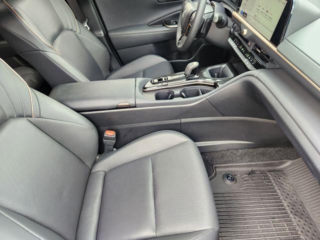 2025 Toyota Crown Signia Limited