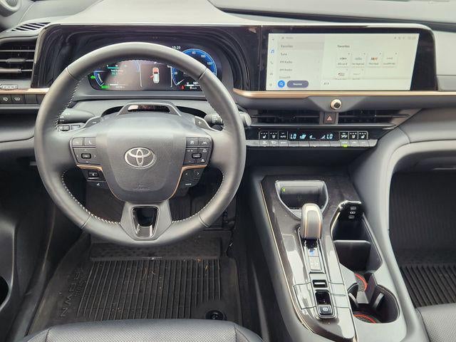 2025 Toyota Crown Signia Limited