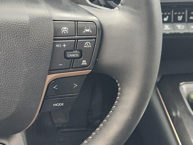 2025 Toyota Crown Signia Limited