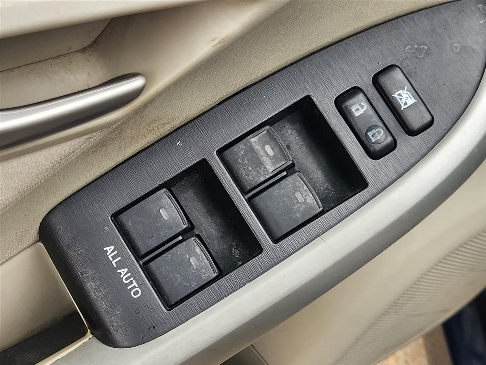 2013 Toyota Prius Three