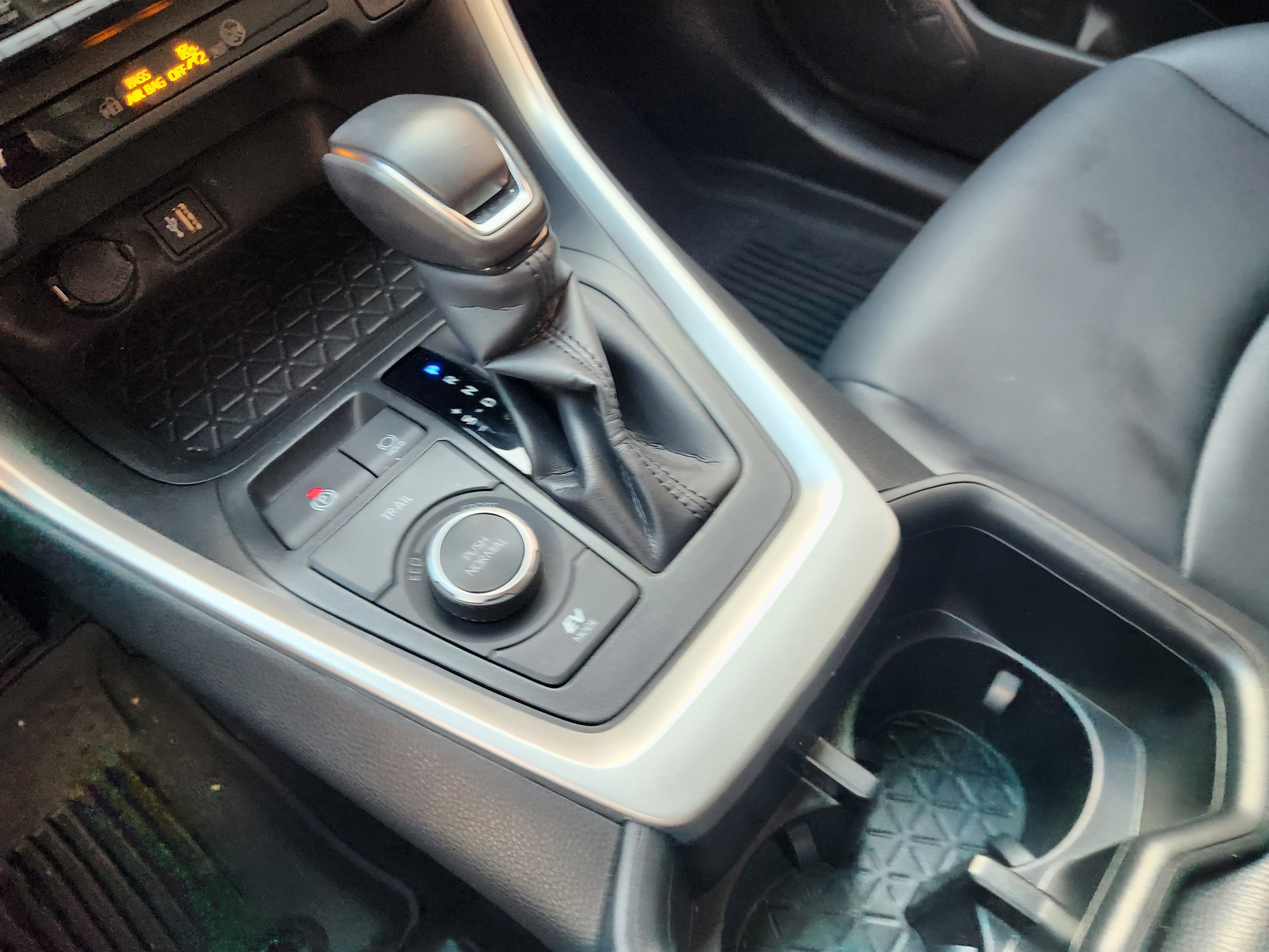 2025 Toyota RAV4 Hybrid XLE Premium